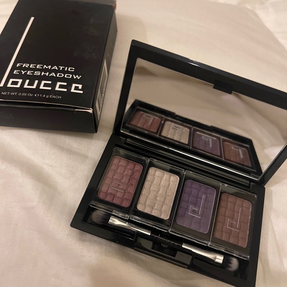 DOUCCE freematic eyeshadow palette in Sweet Dreams - BRAND NEW IN BOX
